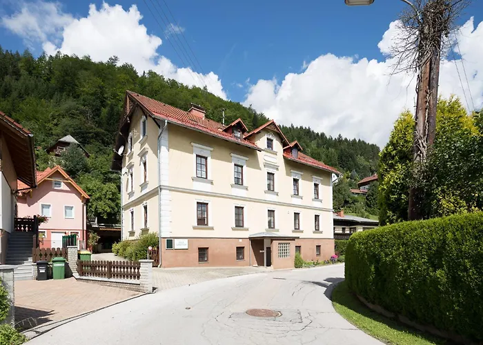 Ganzstein Apartman Mürzzuschlag